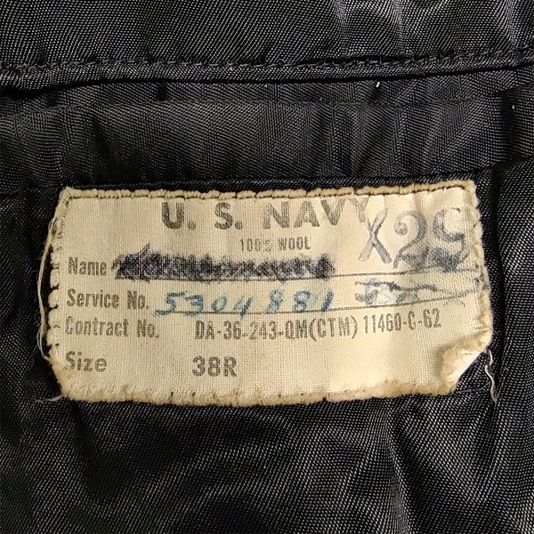 Vintage 1962 NAVY Men's Officer Reefer Peacoat in Dark Blue Wool fabric label: 100% Wool Contract No. DA-36-243-QM(CTM) 11460-C-62, size 38R