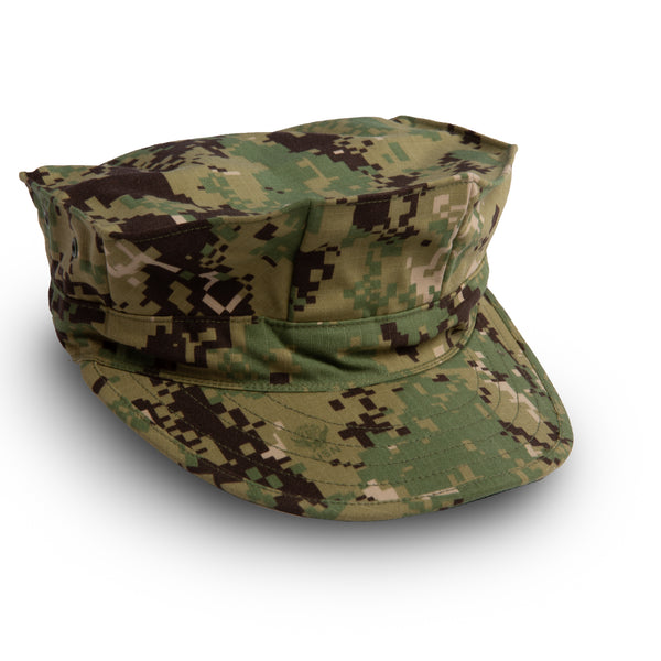 US Navy Working Uniform Type 3 Woodland Digital Camouflage 8-Point Hat Cap. Genuine, Official Military NWU Uniform- Pattern: Green Digital Woodland Camo- Plain front (no embroidered ACE insignia)- Fabric: 50/50 Nylon Cotton Ripstop. Made in the USA- Condition: Good, pre-owned/gently used unless marked as NEW.