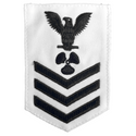 NAVY Women's E4-E6 Rating Badge: Machinist’s Mate - White