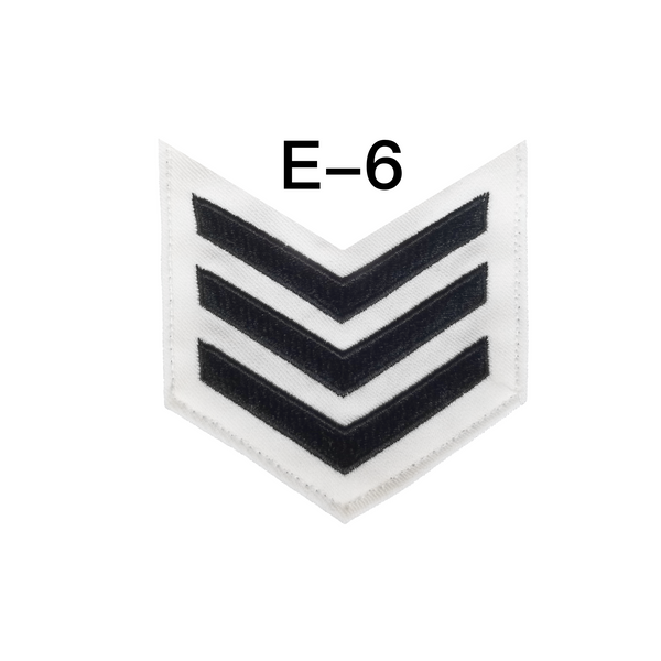 NAVY Men's E4-E6 Rating Badge: Damage Controlman - White
