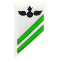 NAVY E2-E3 Combo Rating Badge: Aviation Ordnanceman - White