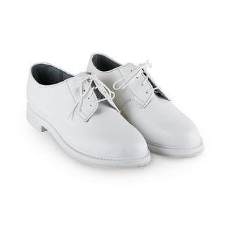 Women's White Leather Upper Oxford Shoes. Lightweight leather upper with a breathable lining. These low quarter lace-up oxfords feature a soft toe with a cushioned, removable insert for extra comfort.  - Brand: Bates Lites - Style# 07131 - Upper: Full-Grain 100% Leather - Sole: Synthetic sole, heel approx 1.25" high - Navy approved wear with Dress White and Summer White Uniforms for E7-O10. - Made in the USA - Condition: Good, pre-owned/gently used unless marked as NEW.