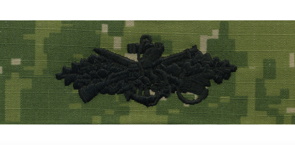 NAVY NWU Type III Badge: Seabee Combat Warfare